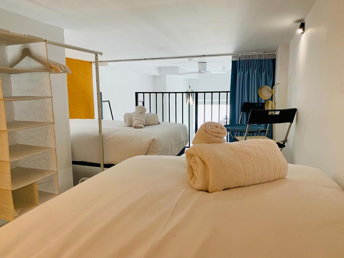 Modern Designed Loft In Russafa Apartment Valencia Bagian luar foto