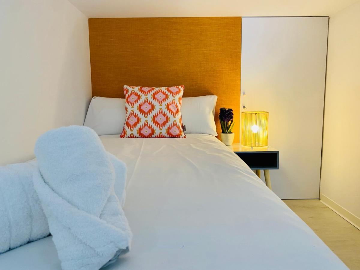 Modern Designed Loft In Russafa Apartment Valencia Bagian luar foto