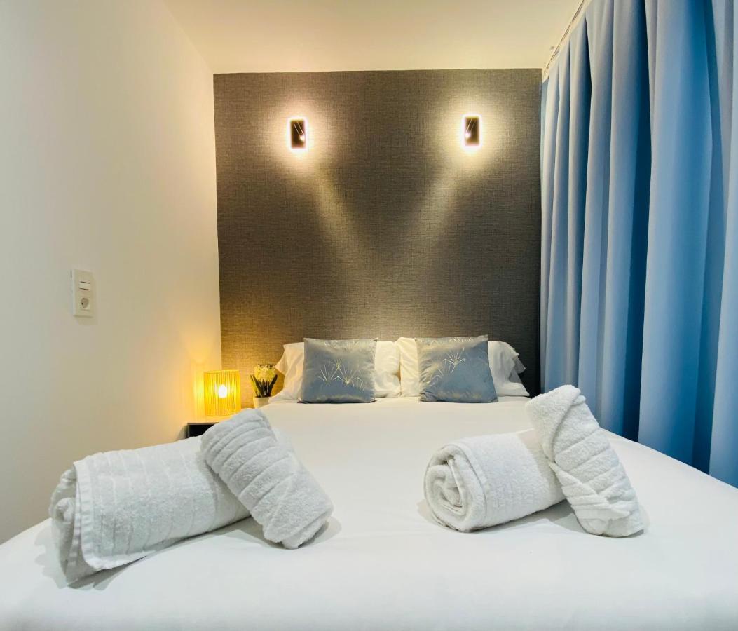 Modern Designed Loft In Russafa Apartment Valencia Bagian luar foto